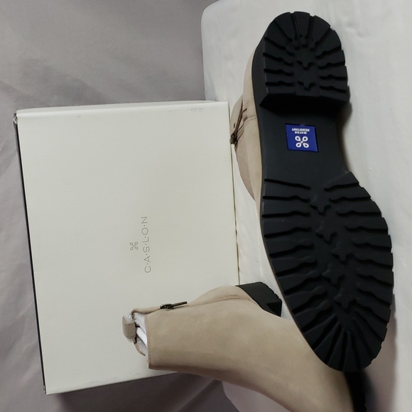 NEW Caslon Brielle Water Resistant Bootie - Picture 9 of 14